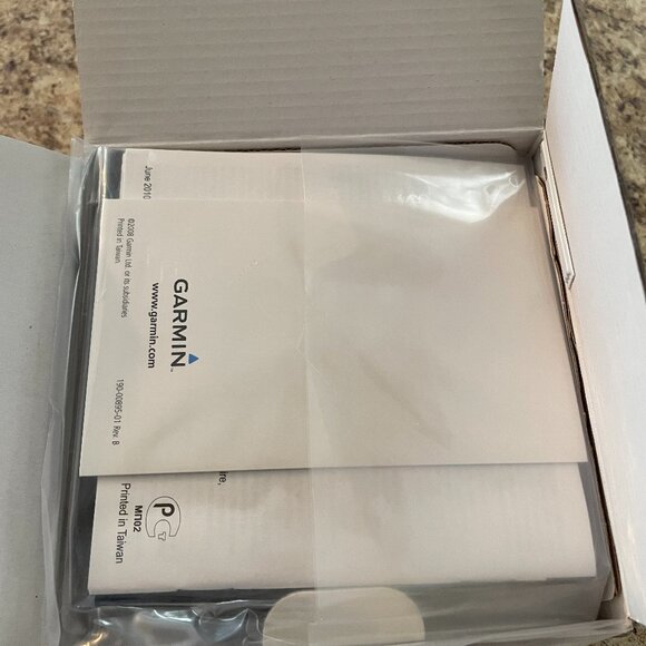 COLLECTOR Condition! Garmin NUVI 255WT. GPS Vehicle Navigation w/Window Suction. - Picture 4 of 9